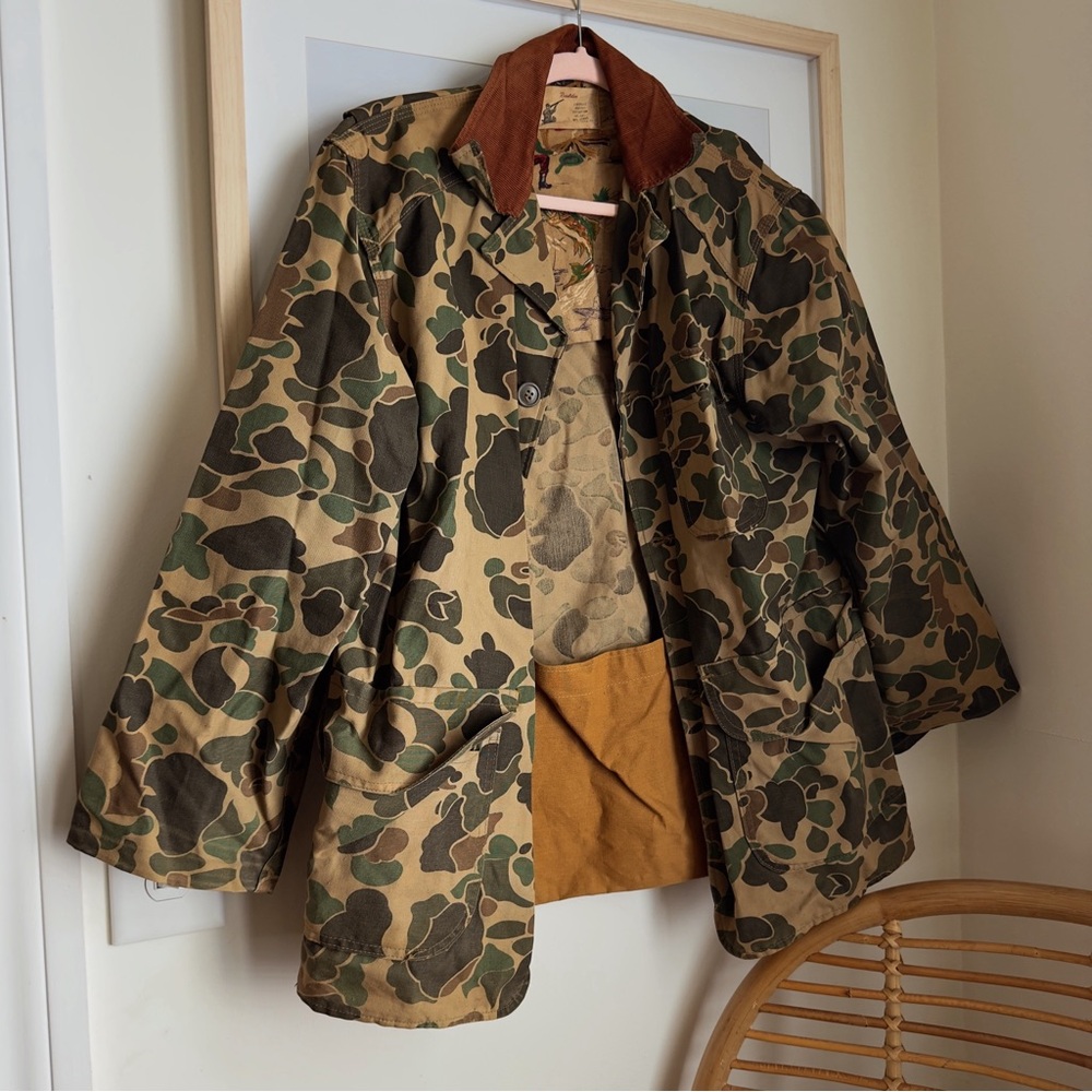 Vintage Camouflage Jacket with Brown Collar